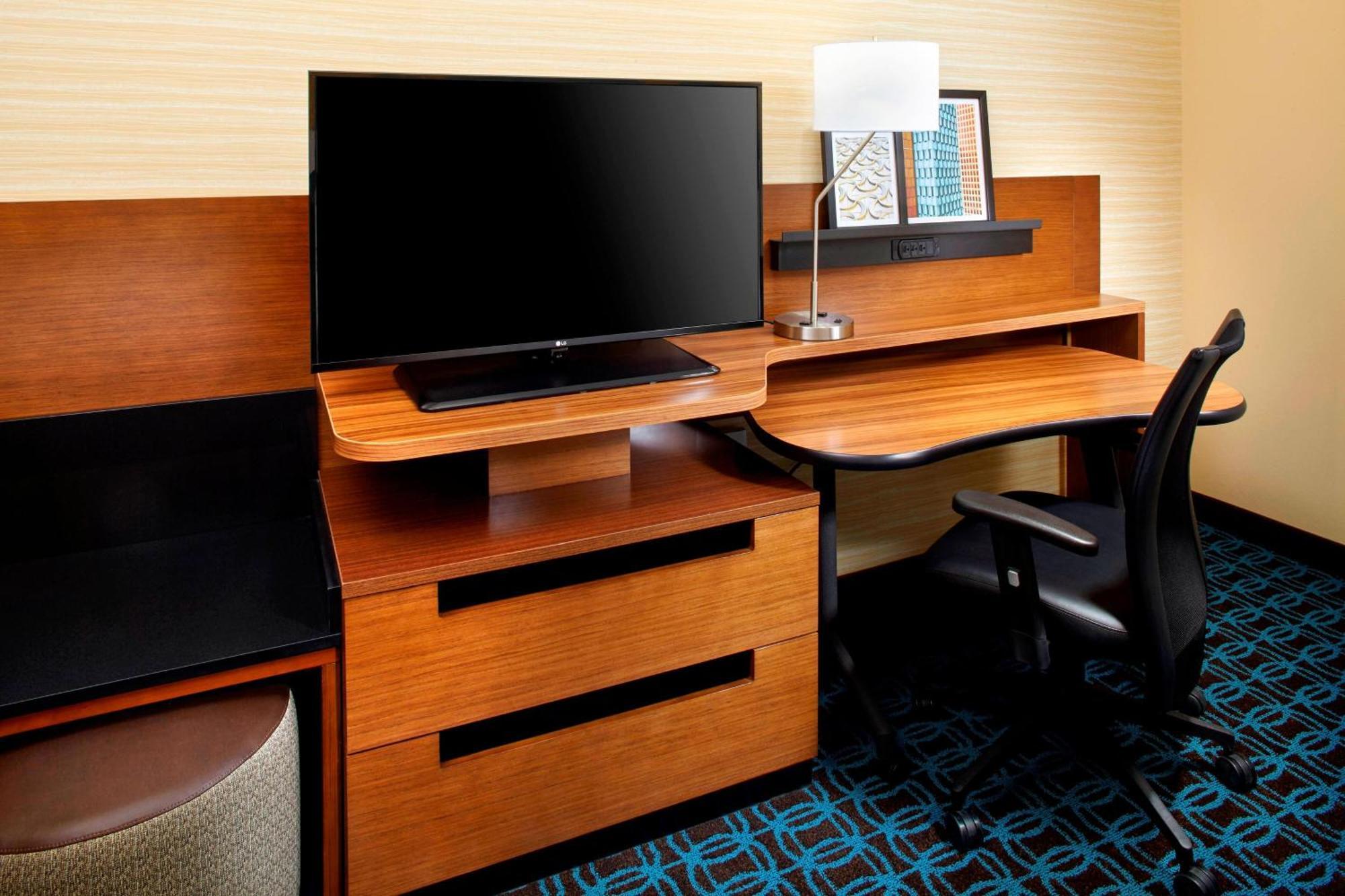 Fairfield By Marriott Inn & Suites Wheeling At The Highlands Triadelphia Экстерьер фото