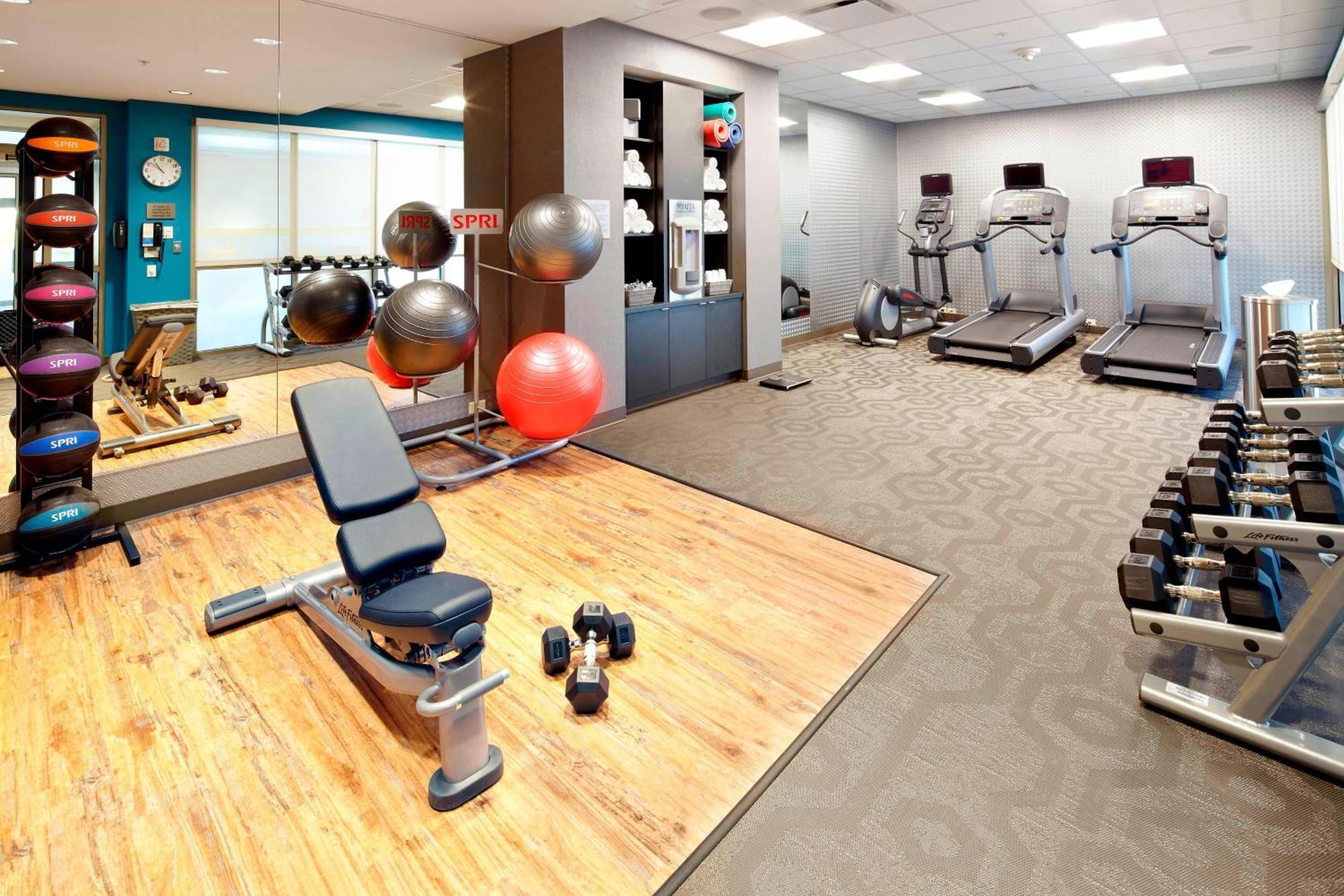 Fairfield By Marriott Inn & Suites Wheeling At The Highlands Triadelphia Экстерьер фото