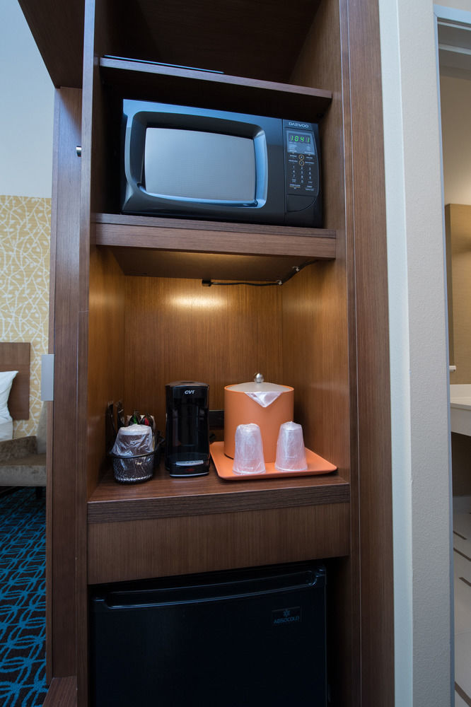 Fairfield By Marriott Inn & Suites Wheeling At The Highlands Triadelphia Экстерьер фото